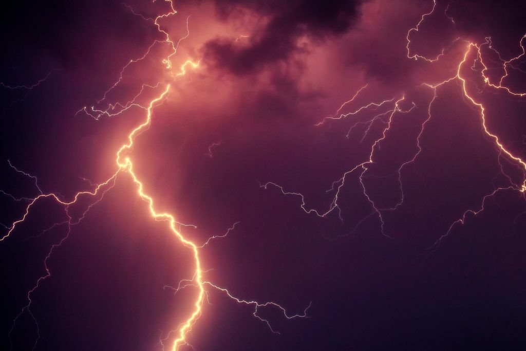 RELATION BETWEEN THUNDERSTORM AND CIRRUS CLOUD